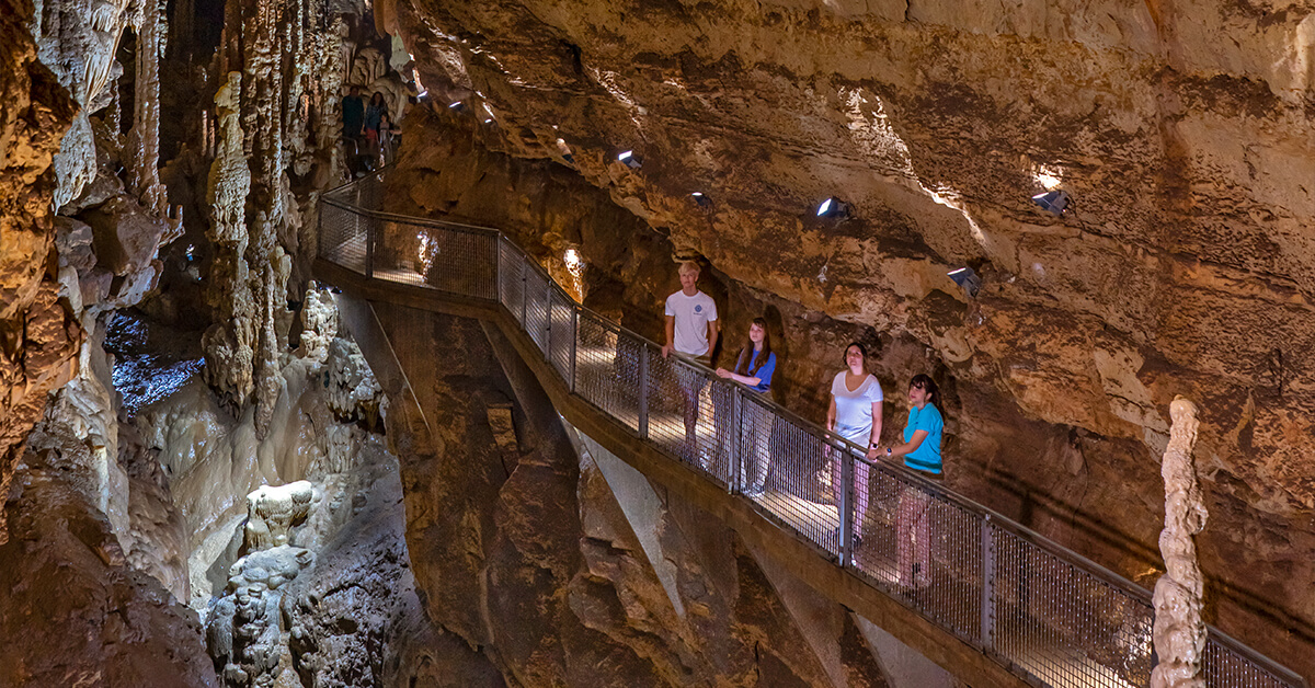 Natural Bridge Caverns