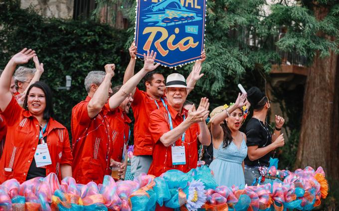 IPWD23 DH Float Goers